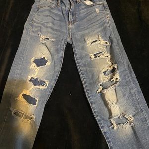 cute. love the fit of these jeans.
